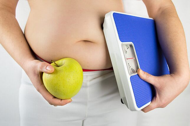 Η προετοιμασία για απώλεια βάρους περιλαμβάνει το ζύγισμα του εαυτού σας και τη μείωση των ημερήσιων θερμίδων. 